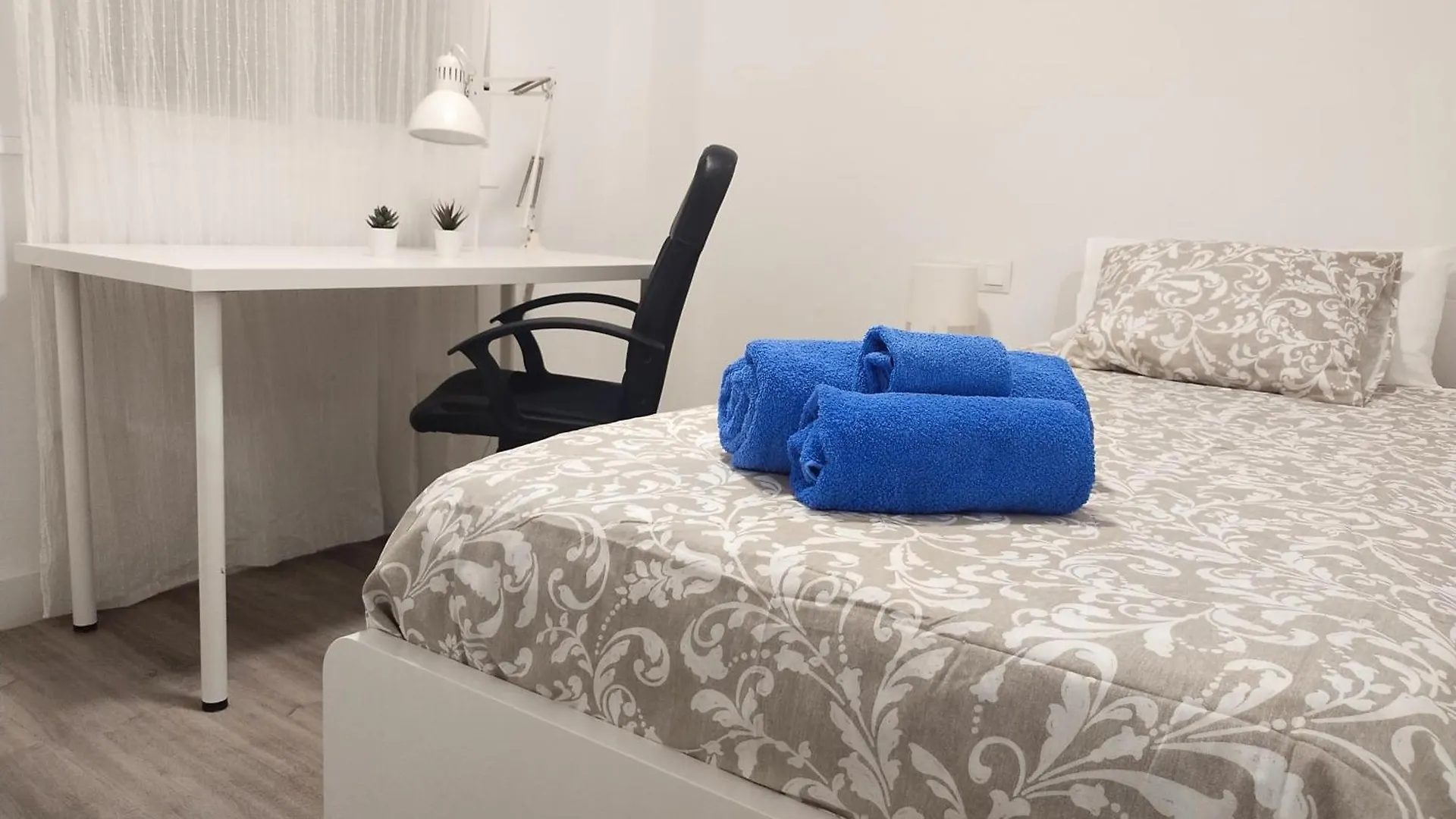 Paseo Tilos Apartment Malaga 0*,  Spain